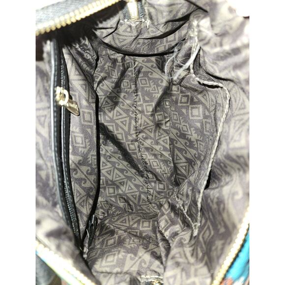 LOUNGEFLY Disney Moana Barrel Purse RARE! 10x7.5x5 - Picture 12 of 13